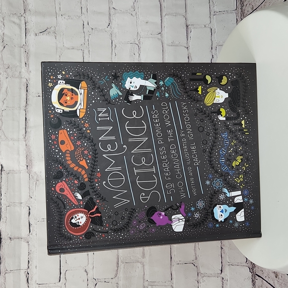 NEW Women In Science 50 Pioneers who Changed the World - Picture 1 of 9